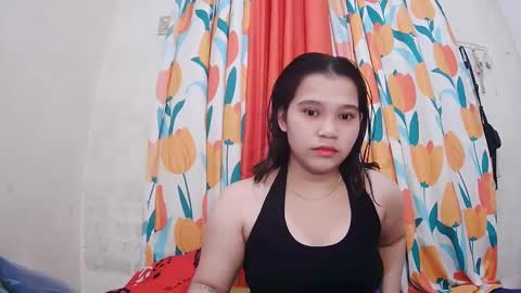Snapshot of twowetcuties chatting on 02/23/25, 11:25 Lyn and lea online show from 02/23/25, 11:25