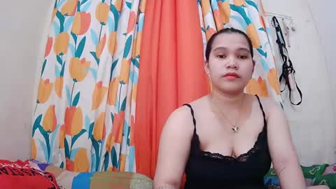 Snapshot of twowetcuties chatting on 03/02/25, 12:09 Lyn and lea online show from 03/02/25, 12:09