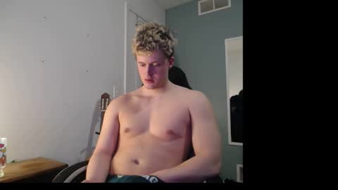 Snapshot of twunkaton chatting on 02/25/26, 05:55 twunkaton online show from 02/25/26, 05:55