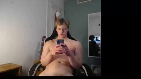 Snapshot of twunkaton chatting on 03/17/26, 05:05 twunkaton online show from 03/17/26, 05:05