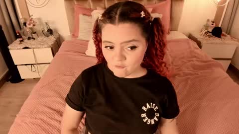 Twiggy online show from 02/26/25, 08:33