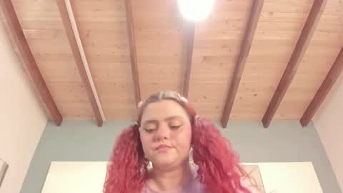 Twiggy online show from 11/21/25, 08:51