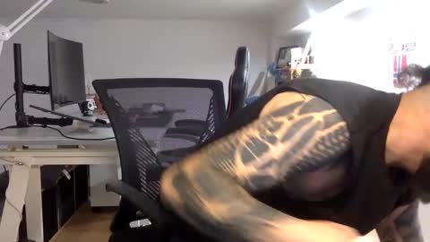 Snapshot of txalkan6060 chatting on 02/17/25, 11:53 txalkan6060 online show from 02/17/25, 11:53