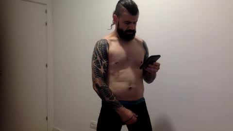 Snapshot of txalkan6060 chatting on 02/25/25, 11:22 txalkan6060 online show from 02/25/25, 11:22