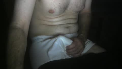 Snapshot of txhung1 chatting on 10/12/25, 10:53 txhung1 online show from 10/12/25, 10:53