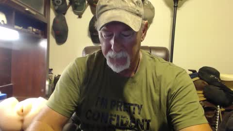 txlobo60 online show from 10/18/25, 09:37