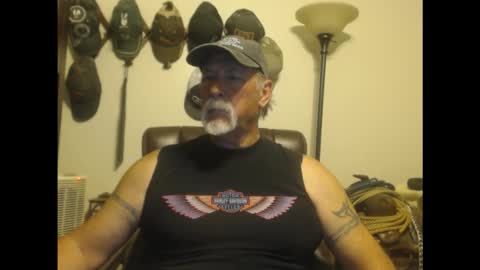 Snapshot of txlobo60 chatting on 03/19/26, 12:14 txlobo60 online show from 03/19/26, 12:14