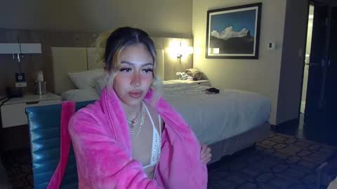 Snapshot of txstripper chatting on 01/05/25, 04:47 TheStripperAndTheRoughneck online show from 01/05/25, 04:47