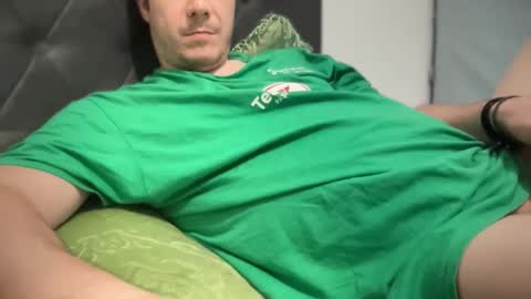 Snapshot of tyber87 chatting on 10/16/25, 08:10 Padrynhyo online show from 10/16/25, 08:10