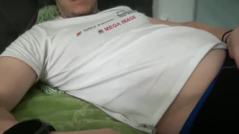 Snapshot of tyber87 chatting on 10/19/25, 12:17 Padrynhyo online show from 10/19/25, 12:17