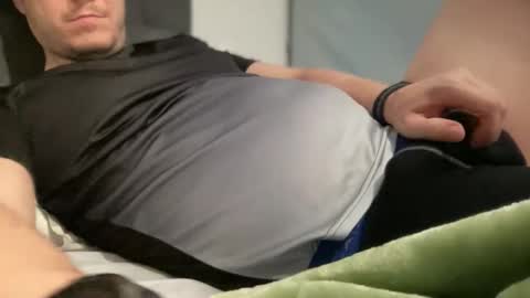 Snapshot of tyber87 chatting on 10/20/25, 06:08 Padrynhyo online show from 10/20/25, 06:08