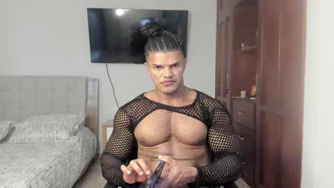 Snapshot of tygafit chatting on 10/09/25, 04:27 Yorquis Guzman online show from 10/09/25, 04:27