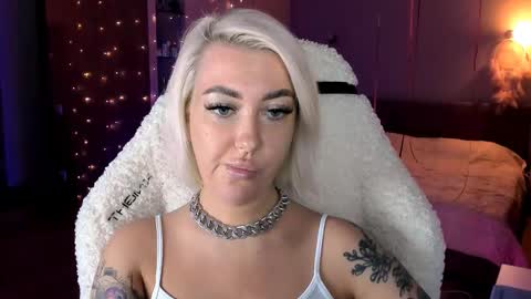 Miley online show from 02/24/25, 03:42