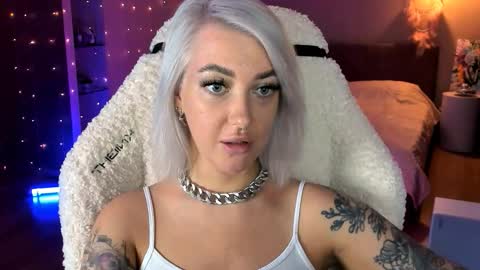 Miley online show from 10/26/25, 02:01