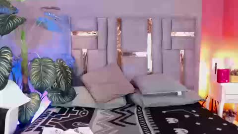 Snapshot of tyla_ks chatting on 09/30/25, 08:03 tyla_ks online show from 09/30/25, 08:03