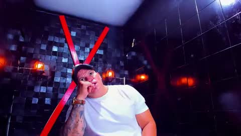 Snapshot of tyleer_scot chatting on 04/04/26, 07:33 Tyleer Scot online show from 04/04/26, 07:33