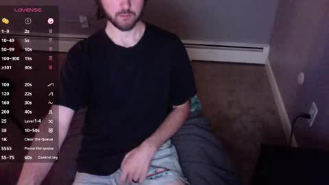 Snapshot of tyler4478 chatting on 10/17/25, 05:26 tyler4478 online show from 10/17/25, 05:26