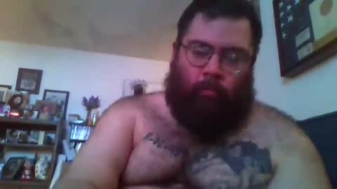 Snapshot of tyler_commons chatting on 12/22/25, 03:47 Tyler Commons online show from 12/22/25, 03:47