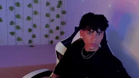 Tyler Garcia  online show from 02/01/25, 04:24