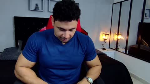 tyler_hank1 online show from 12/03/24, 12:06