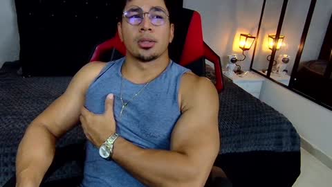 tyler_hank1 online show from 12/23/24, 05:28