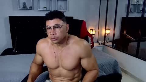 tyler_hank1 online show from 03/07/25, 10:45