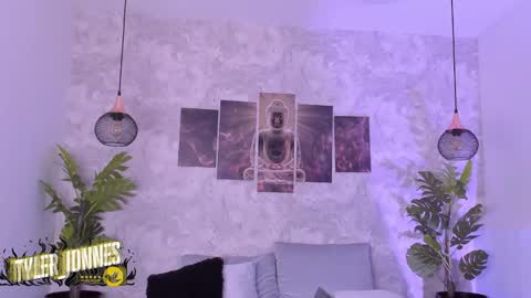 Tyler online show from 12/15/24, 08:08