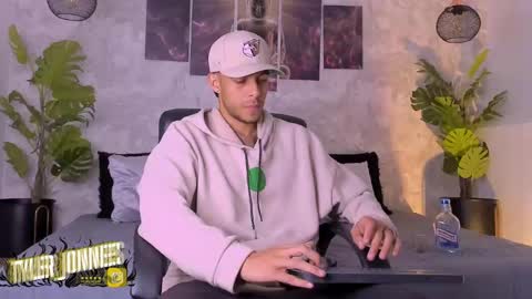 Tyler online show from 12/20/24, 05:14