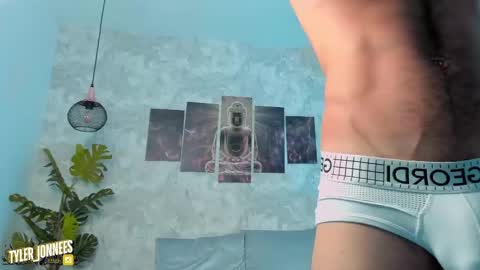 Tyler online show from 02/17/25, 04:20