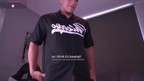 Snapshot of tyler_muscle chatting on 10/30/25, 03:57 David online show from 10/30/25, 03:57