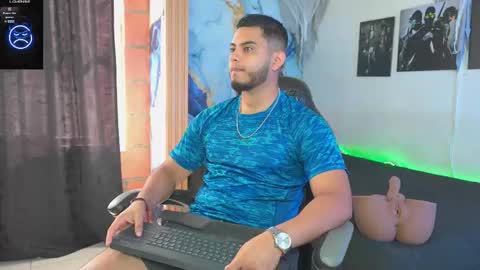 Snapshot of tyler_price01 chatting on 11/19/25, 01:44 Tyler online show from 11/19/25, 01:44