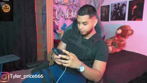 Snapshot of tyler_price01 chatting on 01/08/26, 02:14 Tyler online show from 01/08/26, 02:14