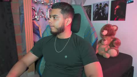 Snapshot of tyler_price01 chatting on 03/14/26, 01:23 Tyler online show from 03/14/26, 01:23