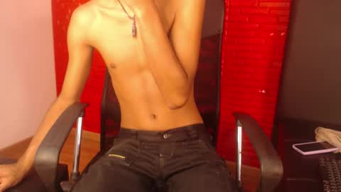Snapshot of tyler_wolf_1 chatting on 10/07/25, 11:18 tyler_wolf_1 online show from 10/07/25, 11:18
