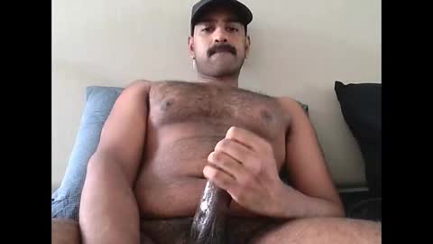 tylerd45637 online show from 12/01/25, 07:13