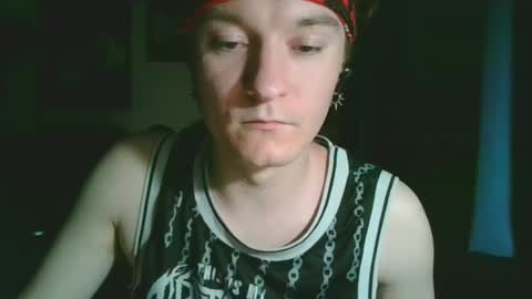 Snapshot of tylerdude5612 chatting on 06/21/26, 05:10 Tylerdude56128 online show from 06/21/26, 05:10