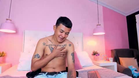 Snapshot of tylergandi chatting on 02/26/26, 08:30 Tyler online show from 02/26/26, 08:30