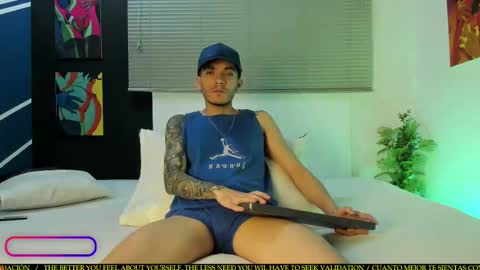 tylergiuseppe_ online show from 09/15/25, 01:11