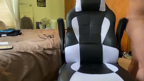 Tyler G Strings online show from 02/03/25, 04:52