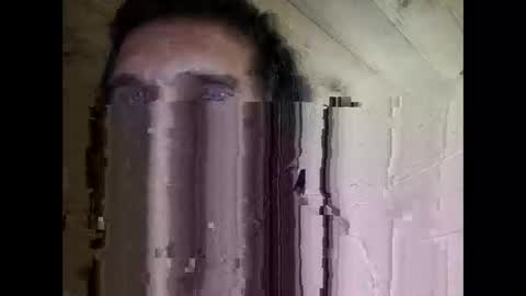 Snapshot of tylerweist727678265 chatting on 11/23/25, 11:26 tylerweist727678265 online show from 11/23/25, 11:26