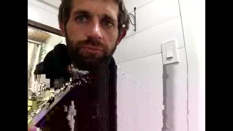 Snapshot of tylerweist727678265 chatting on 11/25/25, 05:29 tylerweist727678265 online show from 11/25/25, 05:29