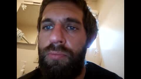 Snapshot of tylerweist727678265 chatting on 11/26/25, 09:49 tylerweist727678265 online show from 11/26/25, 09:49