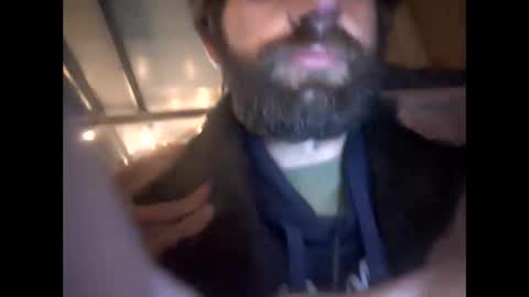 Snapshot of tylerweist727678265 chatting on 12/17/25, 07:47 tylerweist727678265 online show from 12/17/25, 07:47