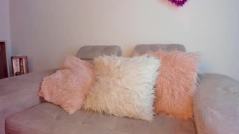 tylla__ online show from 02/24/26, 05:05