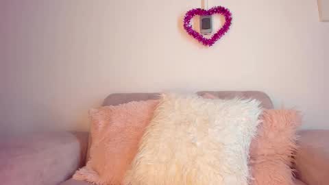 tylla__ online show from 02/25/26, 05:06