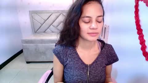 Snapshot of tyna_ch chatting on 02/26/25, 04:35 TYNA online show from 02/26/25, 04:35