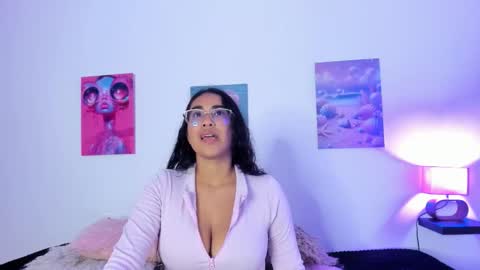 tyra   online show from 10/16/25, 02:56