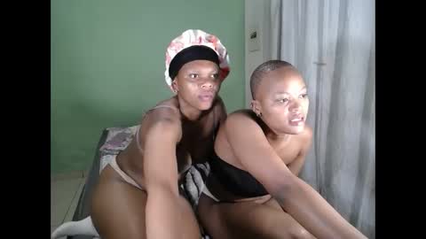 Snapshot of tyratrixie chatting on 04/21/26, 02:51 tyratrixie online show from 04/21/26, 02:51