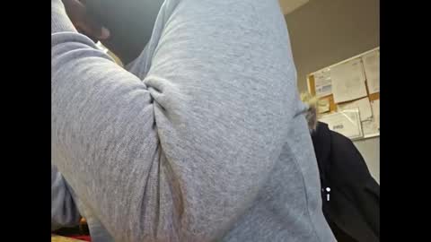 Snapshot of tyroneall chatting on 12/04/24, 02:15 tyroneall online show from 12/04/24, 02:15