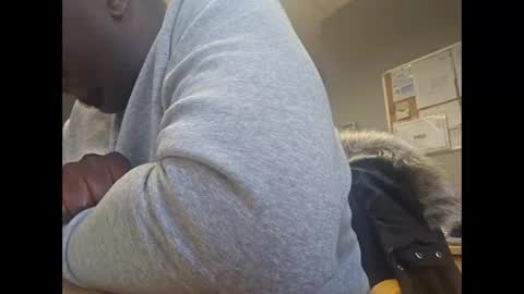 Snapshot of tyroneall chatting on 01/07/25, 02:51 tyroneall online show from 01/07/25, 02:51